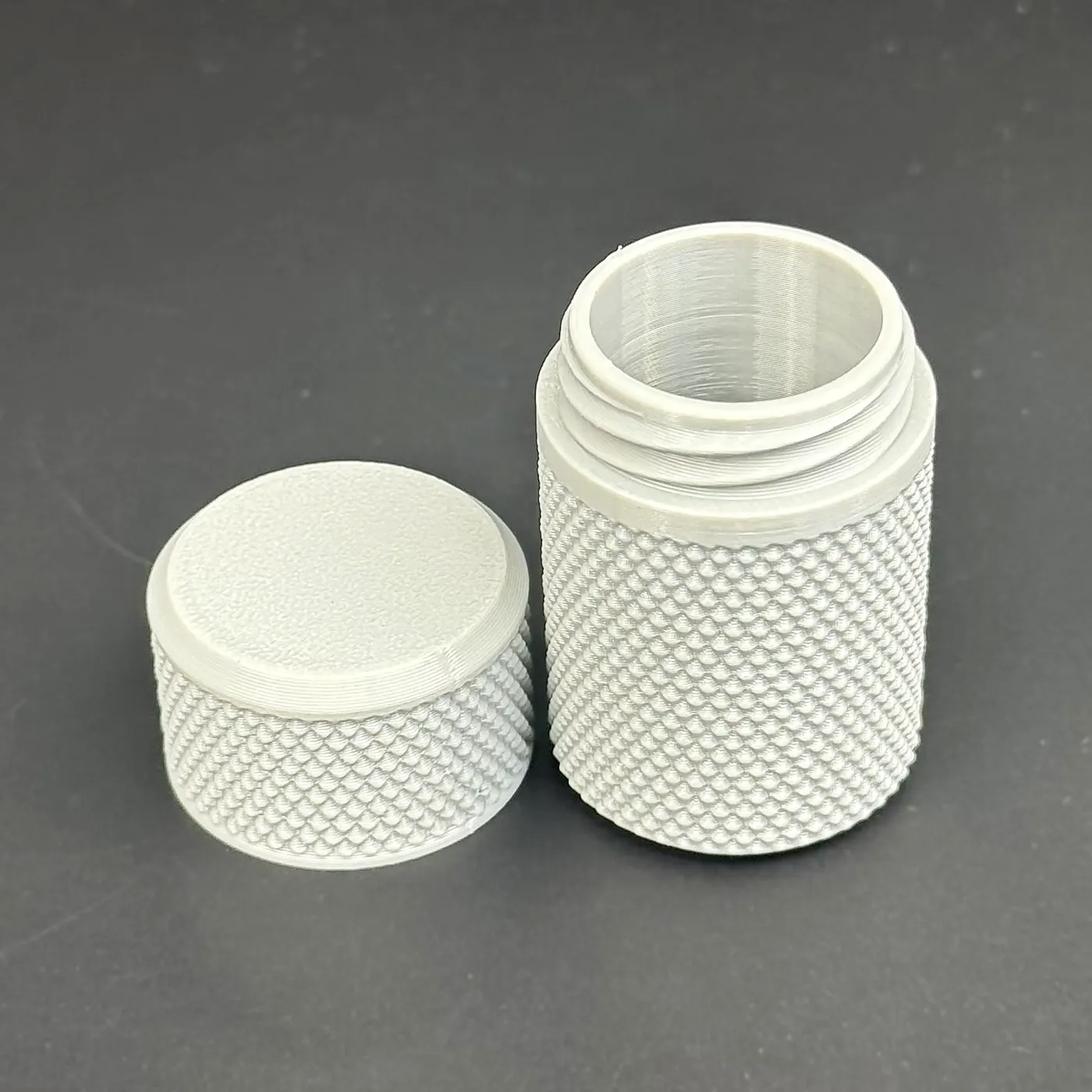 open 10ml vial case showing the single 23 mm cavity